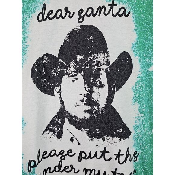 Yellowstone Christmas Womens Shirt Size XL Green Dear Santa Put Rip Under Tree - Picture 8 of 10